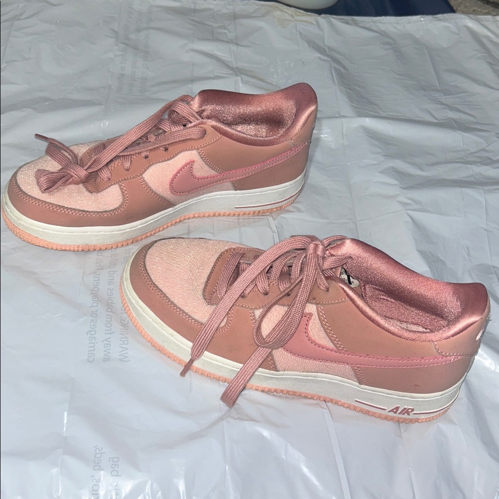 Nike Women's Rose Sneakers